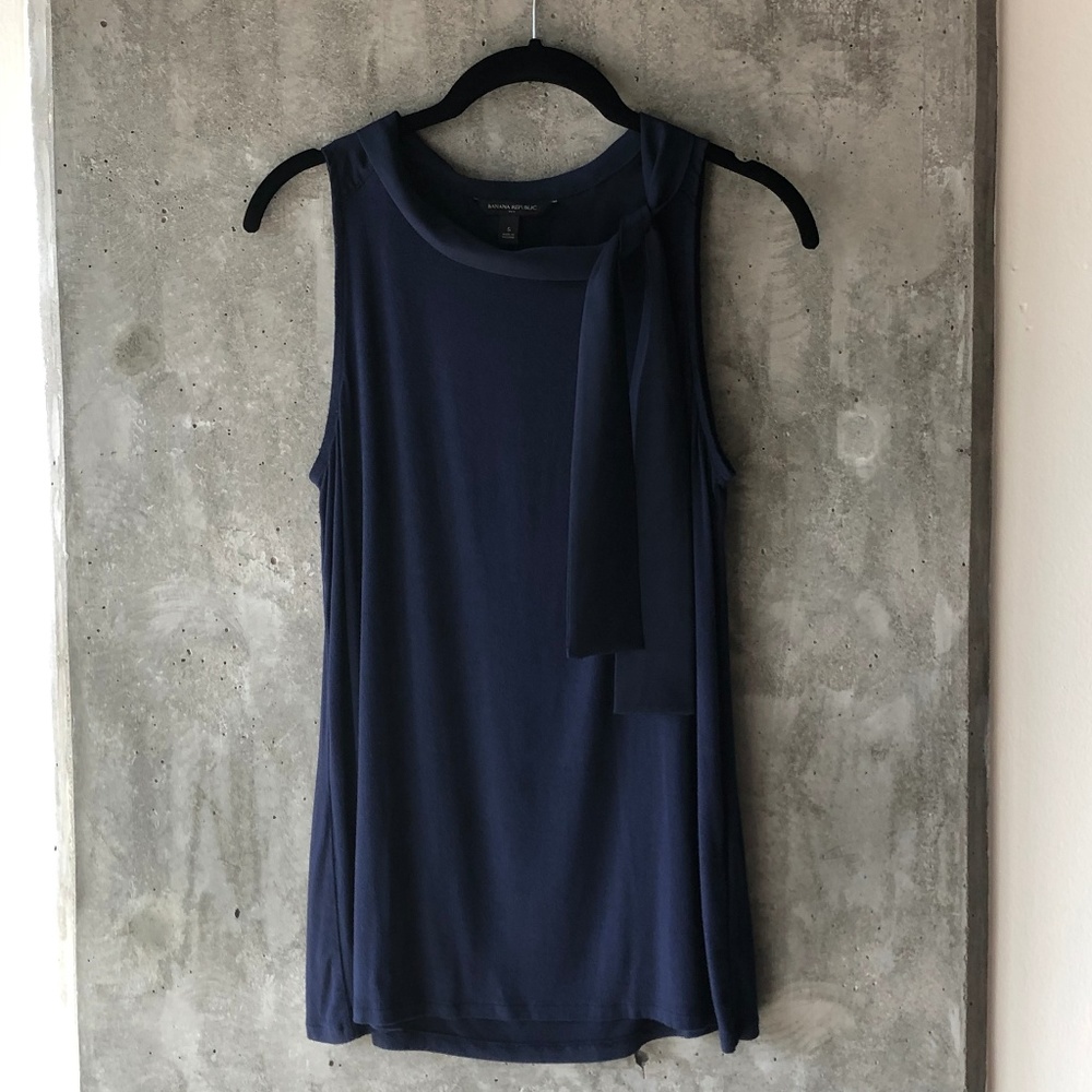 Banana Republic Factory Sleeveless Tie Neck Top